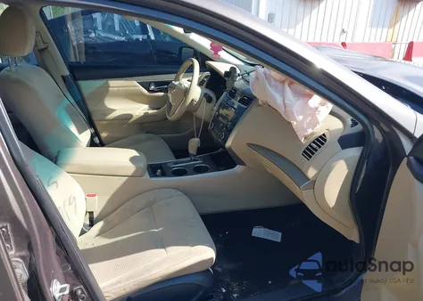 2015 Nissan Altima 2.5 S из США, поврежденный, VIN 1N4AL3AP1FN906829